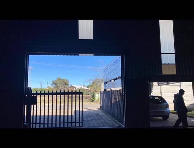 1,320M² WAREHOUSE FOR SALE IN RANDFONTEIN CENTRAL